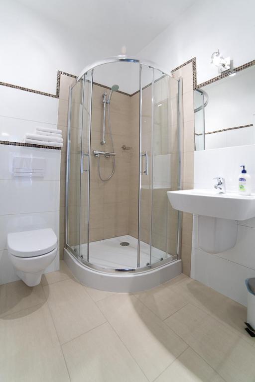 Avalis Apartamenty Познань Экстерьер фото